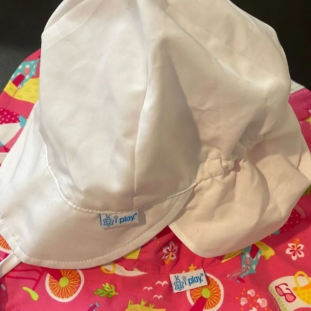 Toddler Girl Beach Bundle.‎ Sandals 4/5. 2 Play beach hats. 2 headbands.
